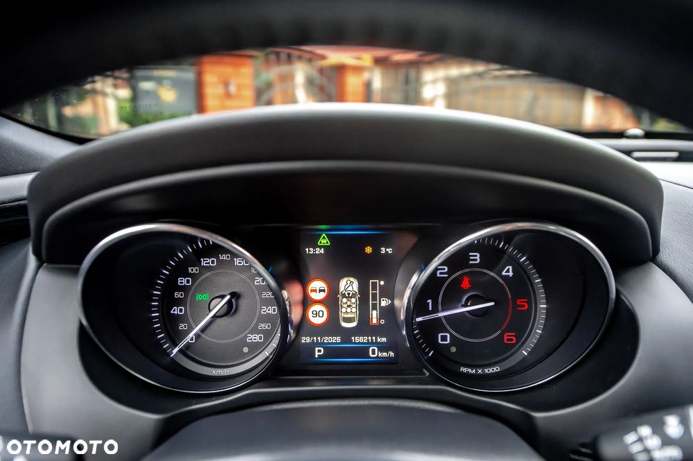 Jaguar XE 20d R-Sport Ingenium Edition - 29