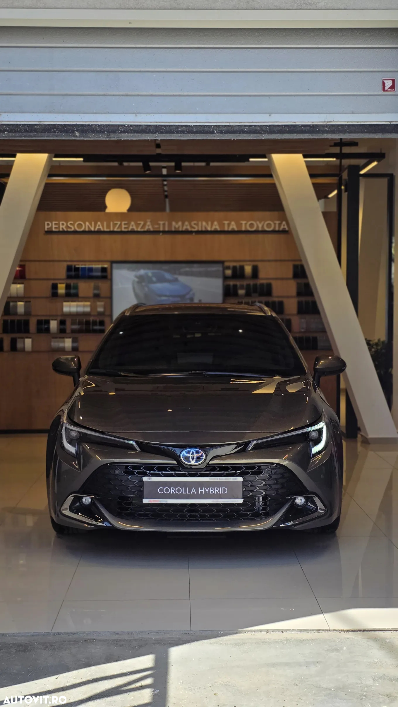 Toyota Corolla 1.8 HSD Dynamic - 11