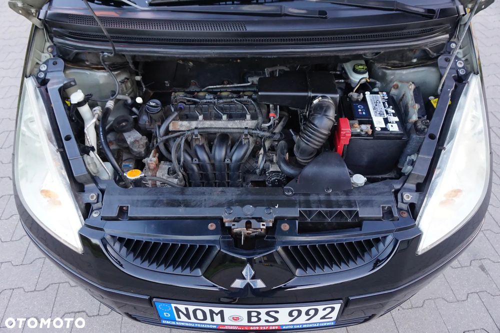 Mitsubishi Colt - 6