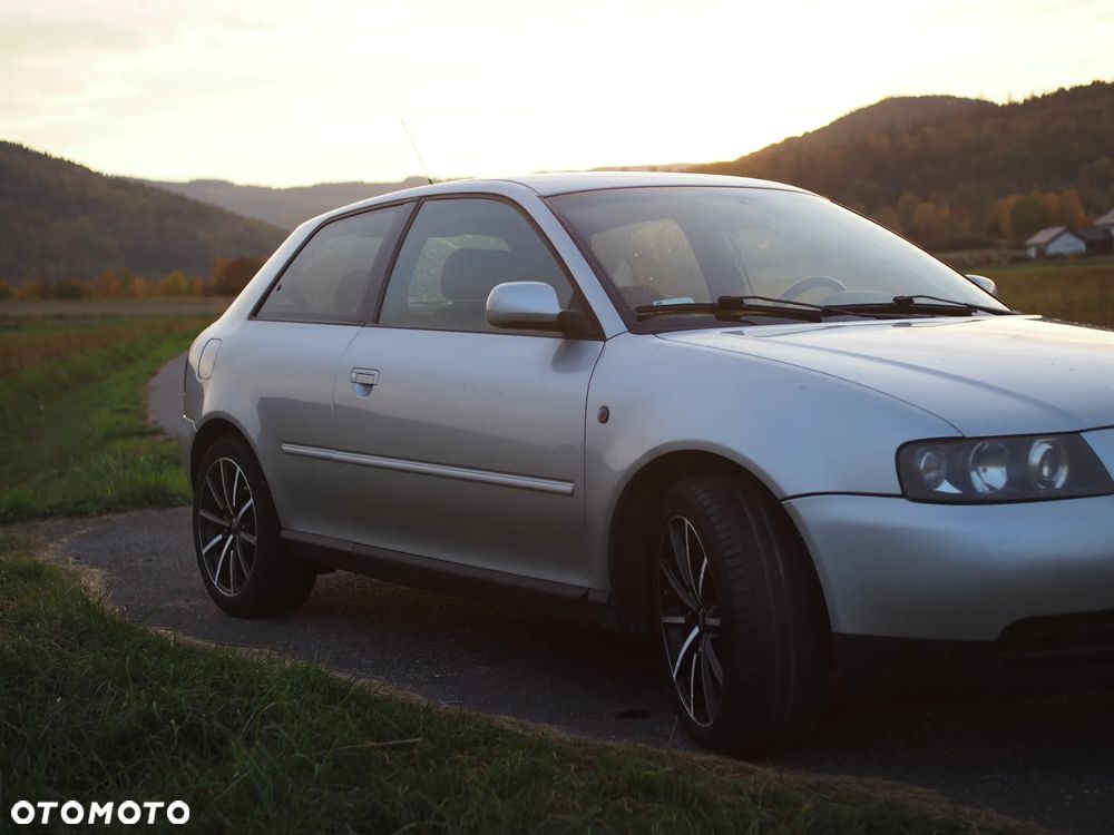 Audi A3 1998 photo 2