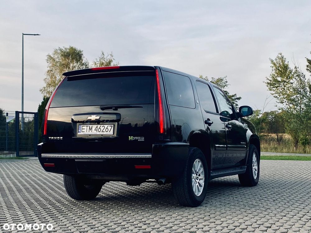 Chevrolet Tahoe - 3
