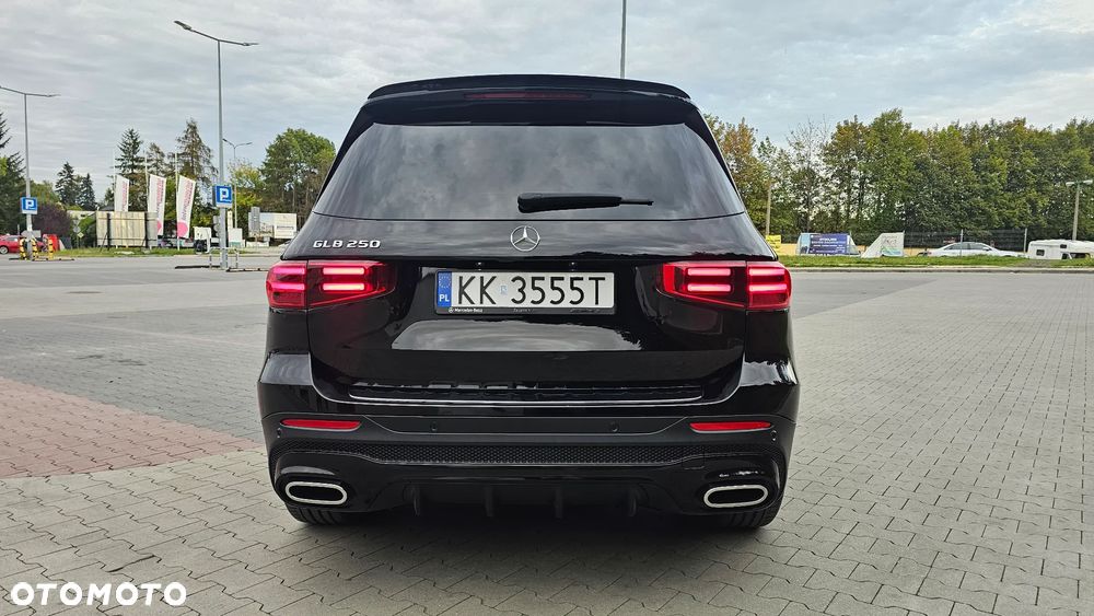 Mercedes-Benz GLB 250 AMG Line 8G-DCT - 12