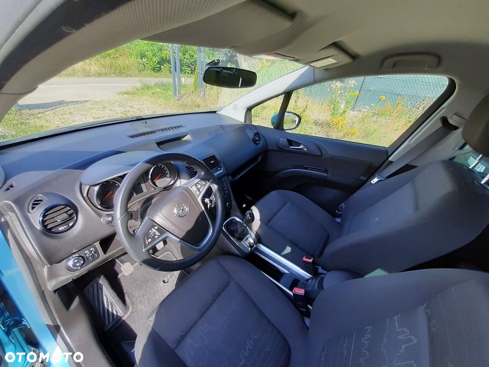 Opel Meriva - 22