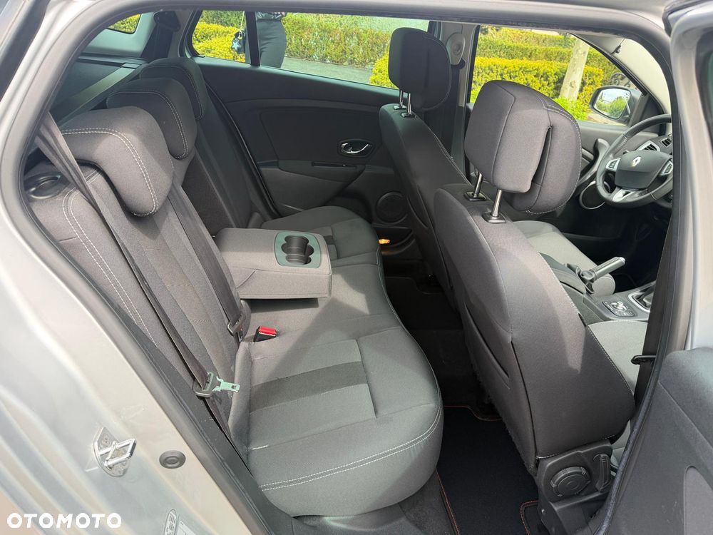 Renault Megane 1.9 dCi Bose Edition - 8
