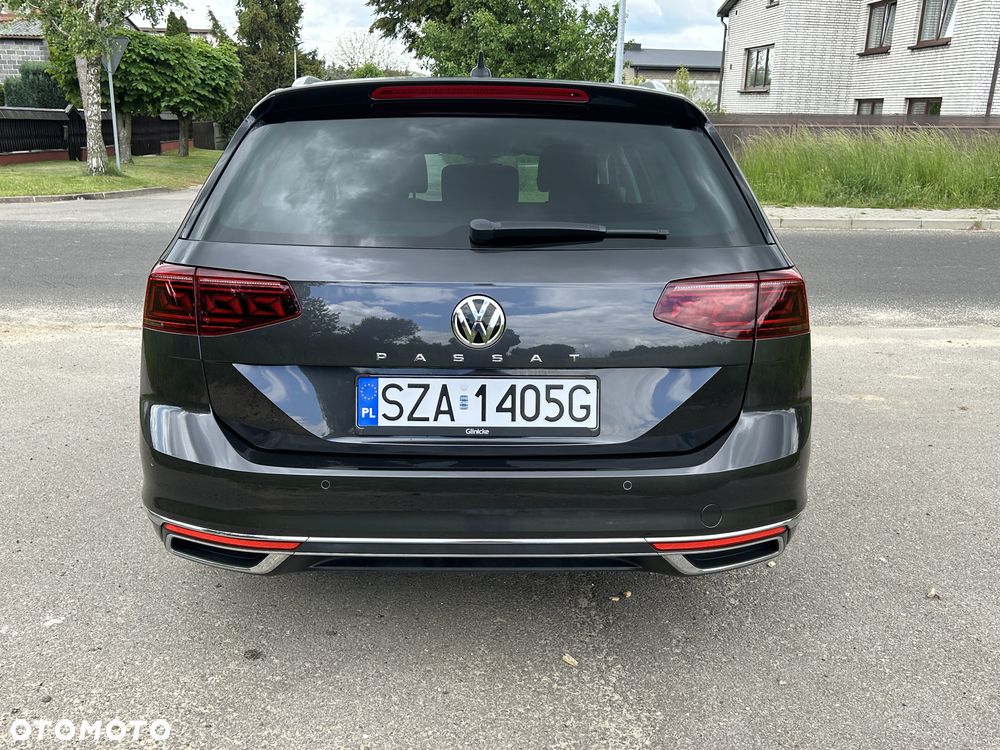 Volkswagen Passat 2.0 TDI SCR DSG Comfortline - 6