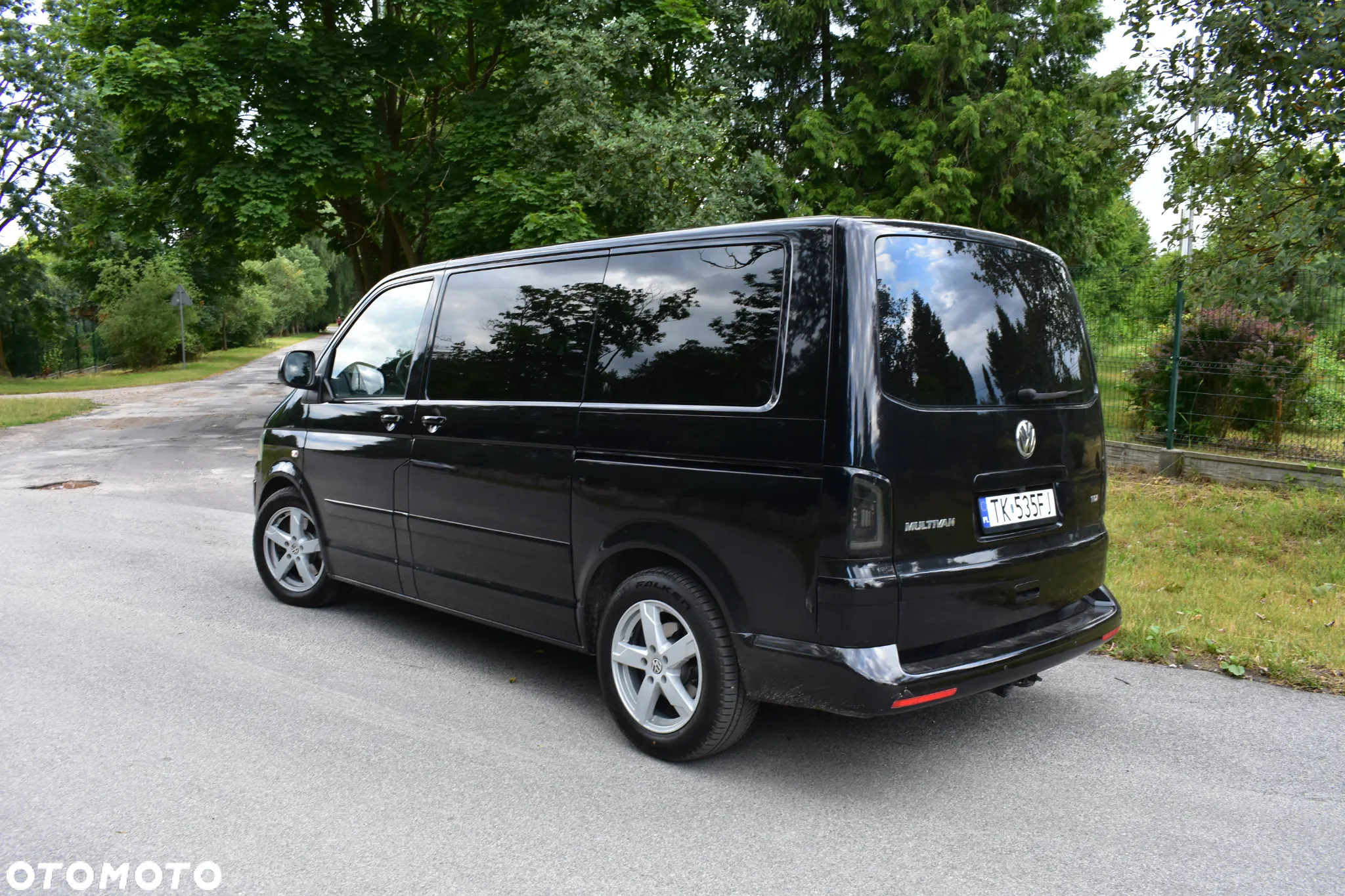 Volkswagen Multivan - 25