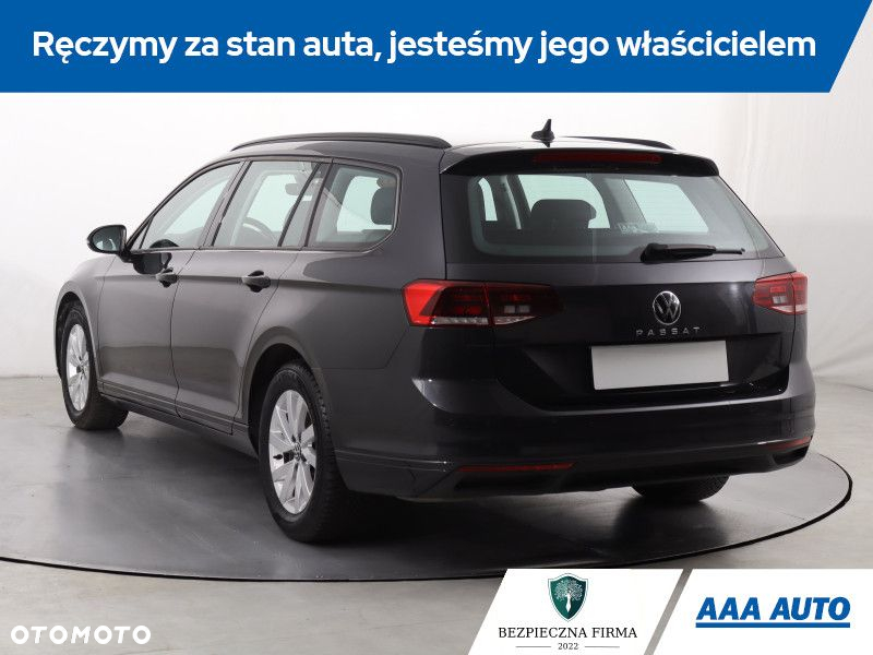 Volkswagen Passat - 5