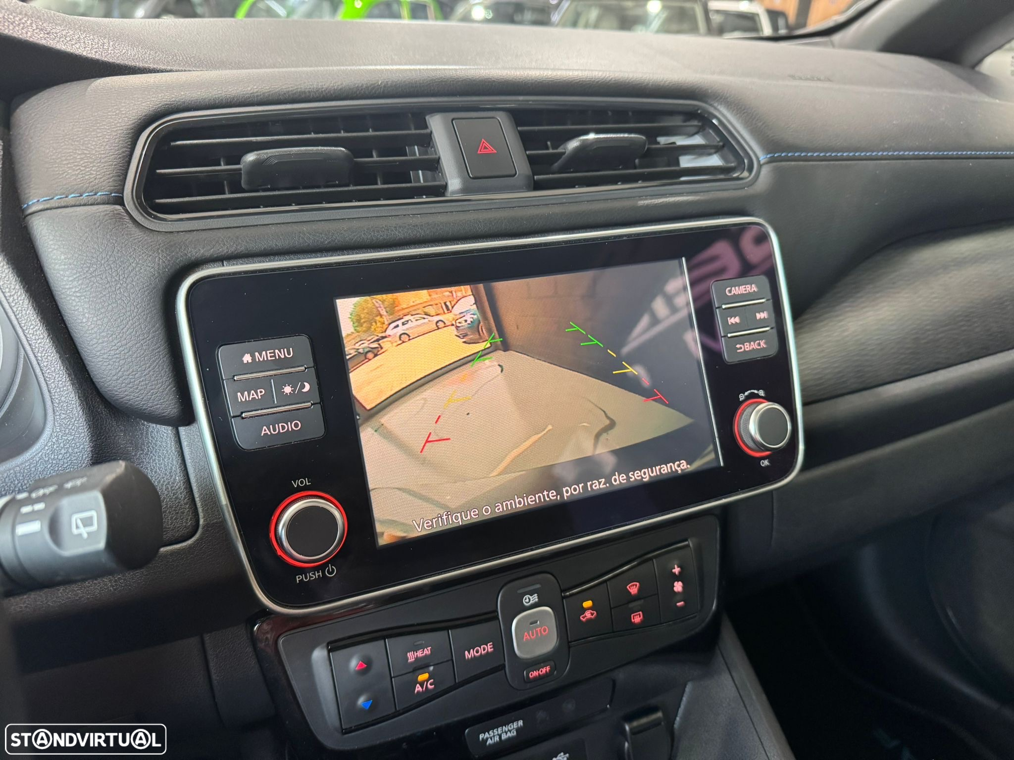 Nissan Leaf N-Connecta - 14
