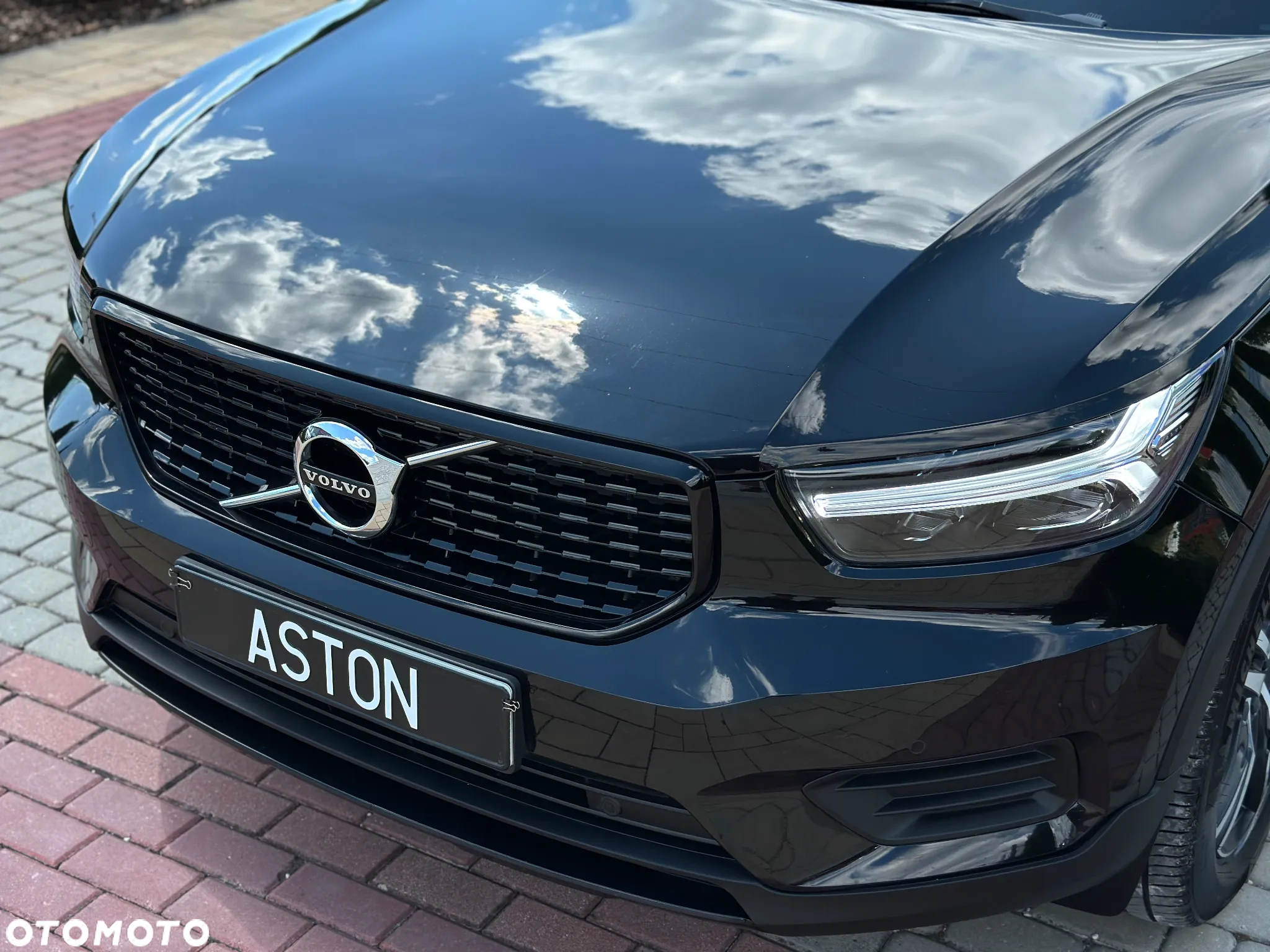 Volvo XC 40 D4 AWD Geartronic R-Design - 13