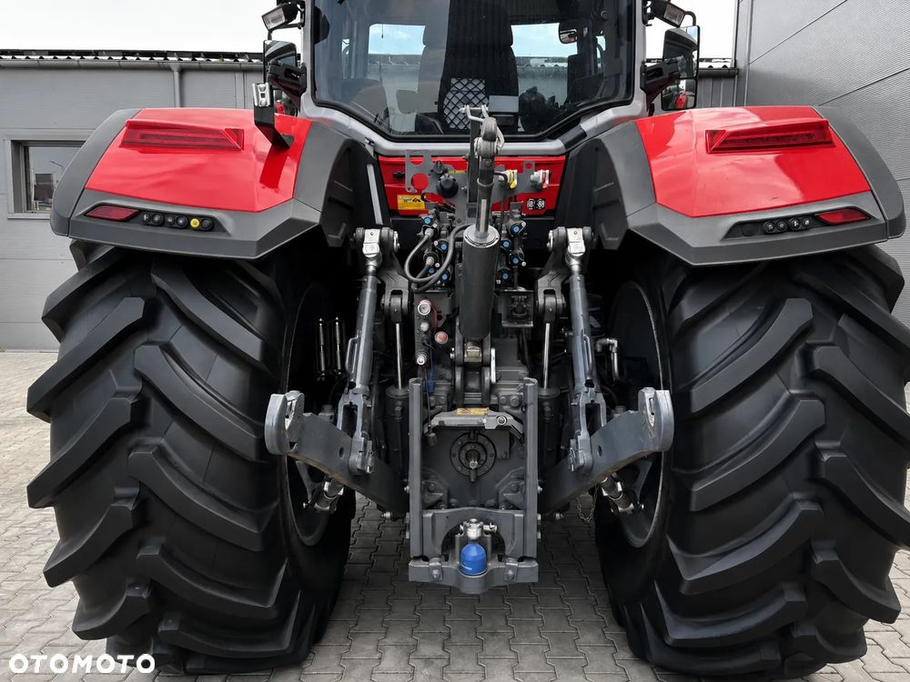 Massey Ferguson 8S.305 - 8