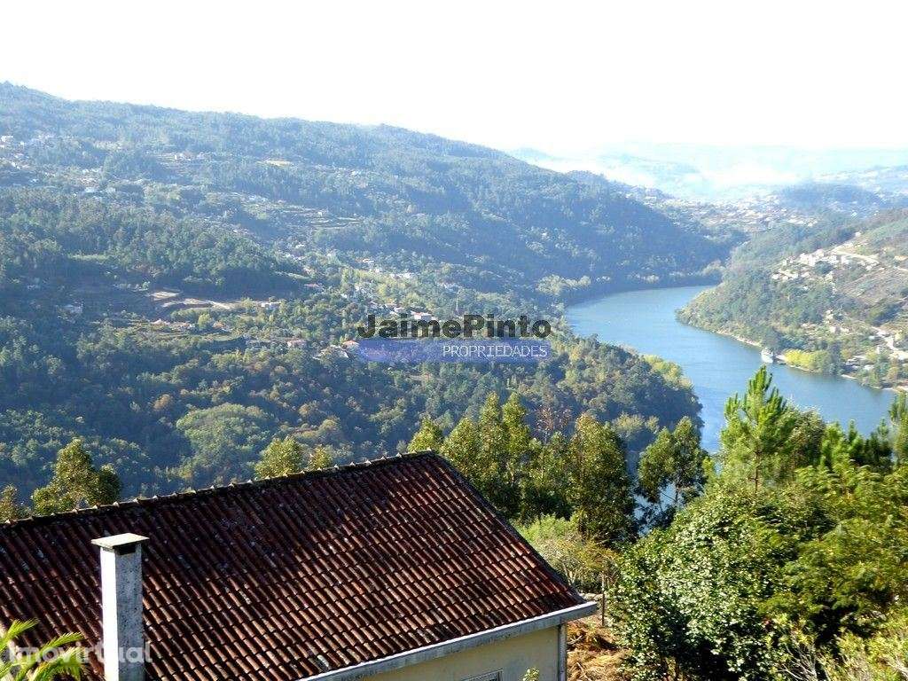 Casas antigas (1+1+1) com vista fantástica rio Douro. Portugal, Por... - Grande imagem: 2/7