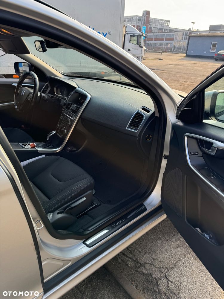 Volvo XC 60 D3 Geartronic Summum - 7