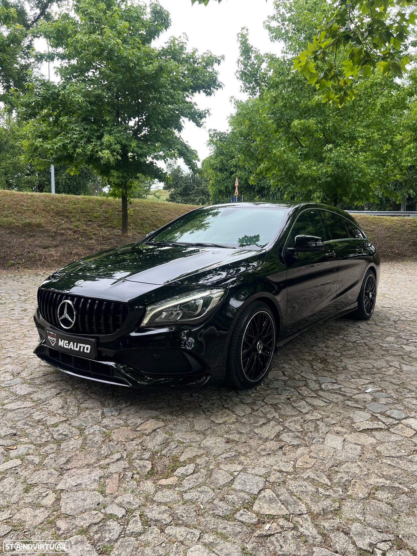 Mercedes-Benz CLA 200 d Shooting Brake AMG Line Aut. - 1