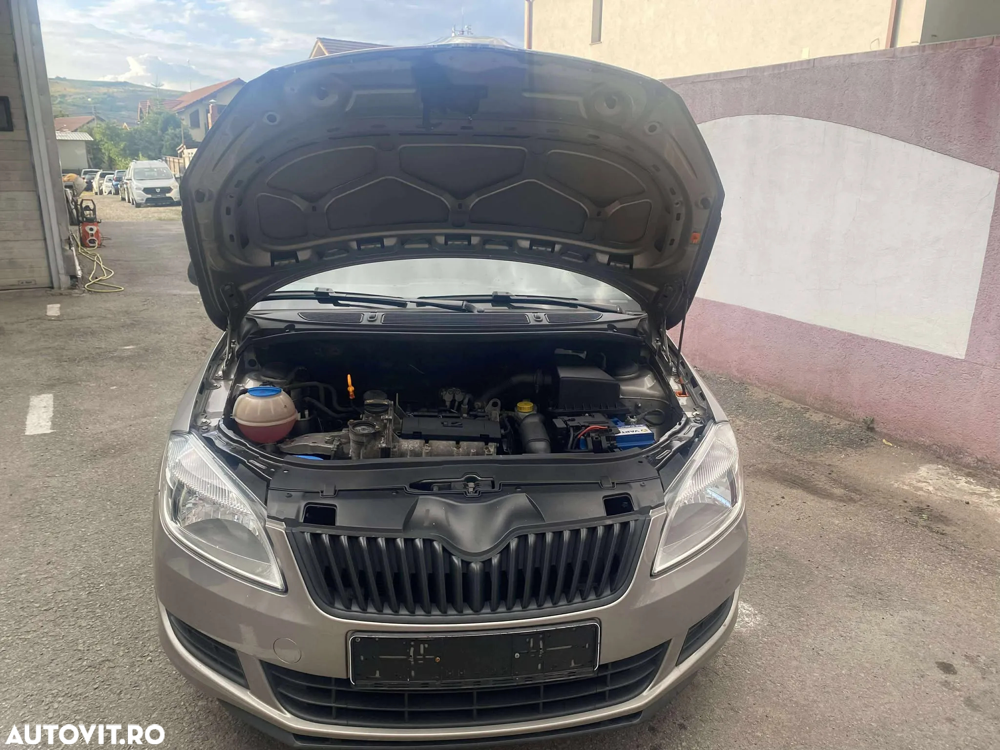 Skoda Fabia 1.2 HTP Ambition - 11