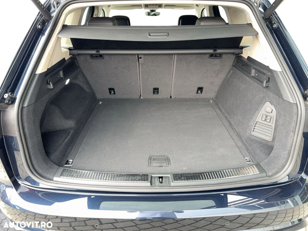 Volkswagen Touareg V6 TDI 4MOTION Elegance - 32
