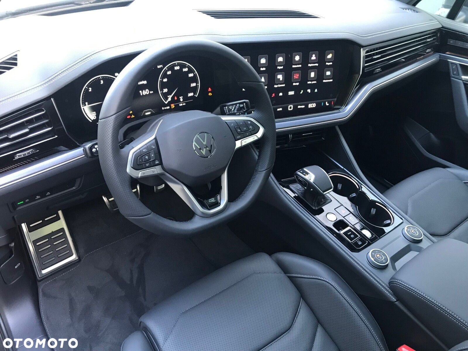 Volkswagen Touareg - 12
