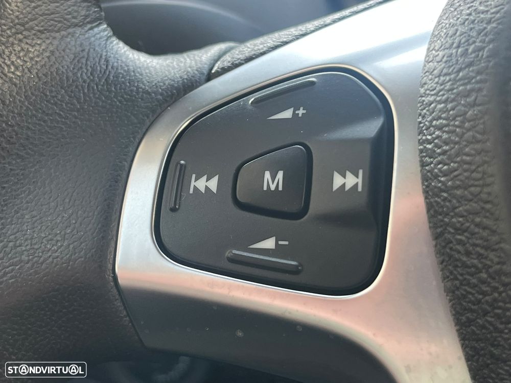 Ford Transit Courier 1.5 TDCi 100cv - 11