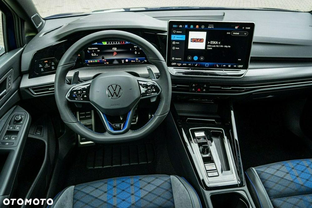 Volkswagen Golf - 34