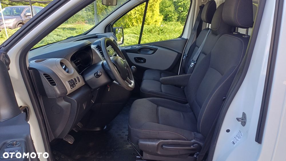 Renault Trafic - 13
