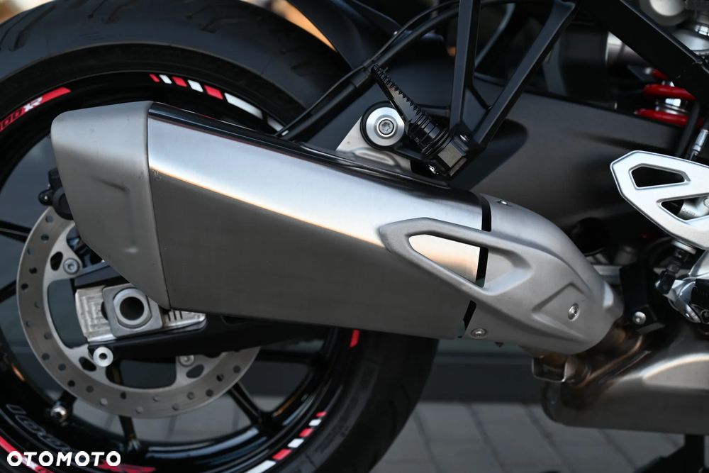 BMW XR - 19