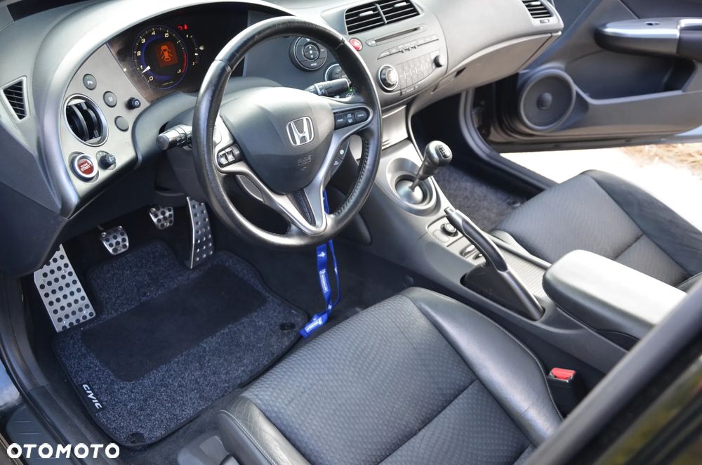Honda Civic 1.8 Sport - 23
