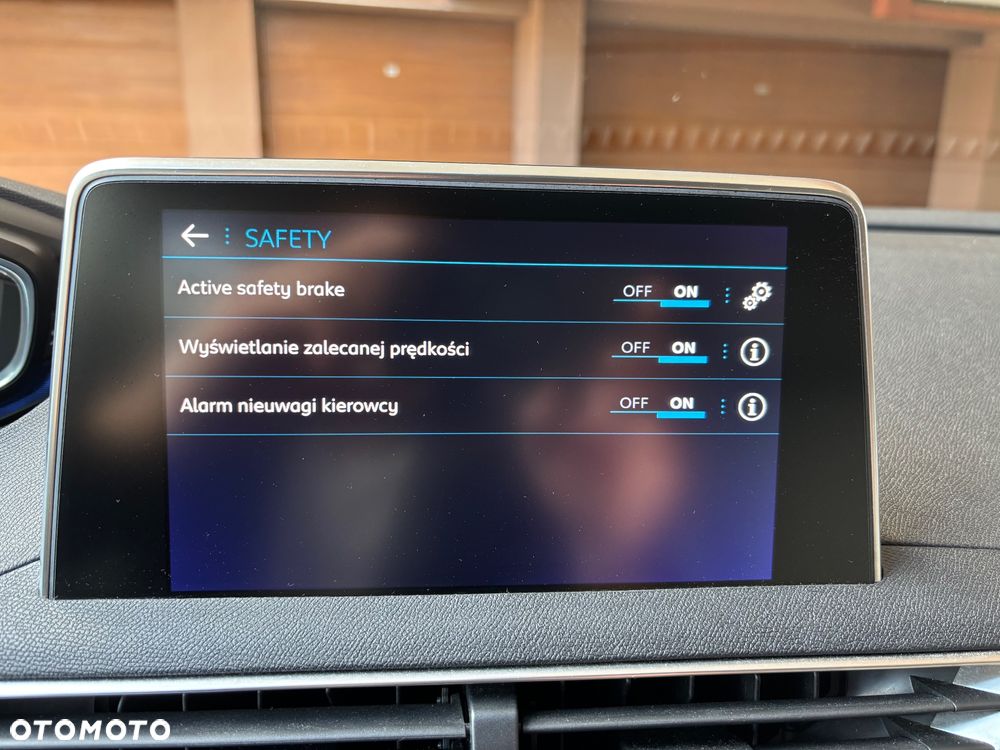 Peugeot 3008 PureTech 130 Stop & Start EAT6 Allure - 22