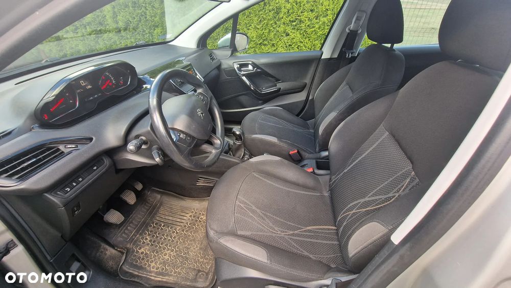Peugeot 208 1.6 e-HDi Active STT - 9