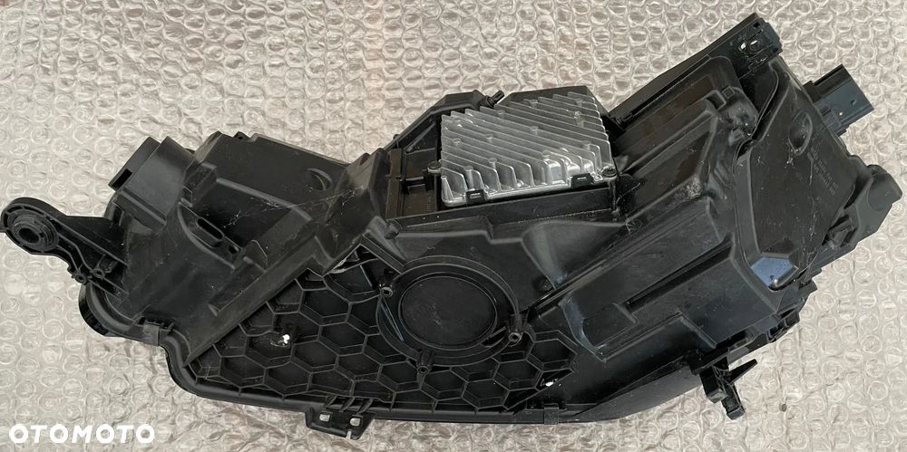 Audi A5 F5 8W 8W6 Lift reflektor prawy lampa matrix 8W6941040 - 4