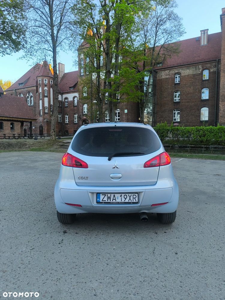 Mitsubishi Colt 1.3 Inform - 11