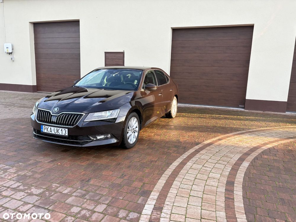 Skoda Superb 1.6 TDI DSG Style - 3