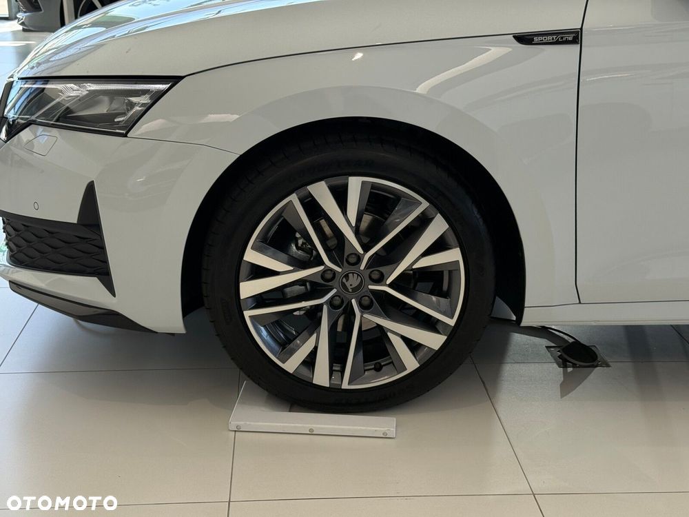 Skoda Octavia 1.5 TSI mHEV Sportline DSG - 35