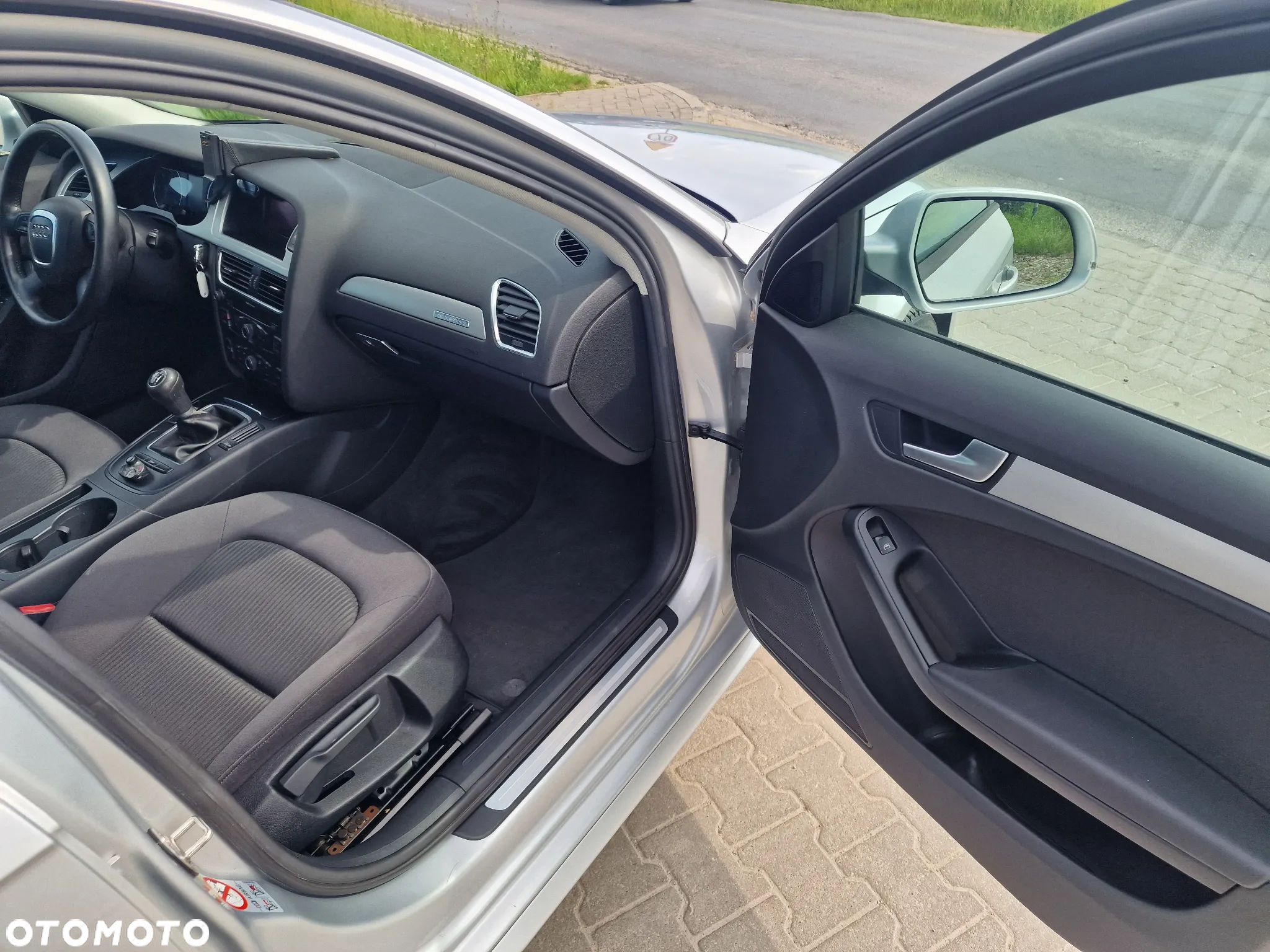 Audi A4 Avant 2.0 TDI DPF quattro Ambition - 26