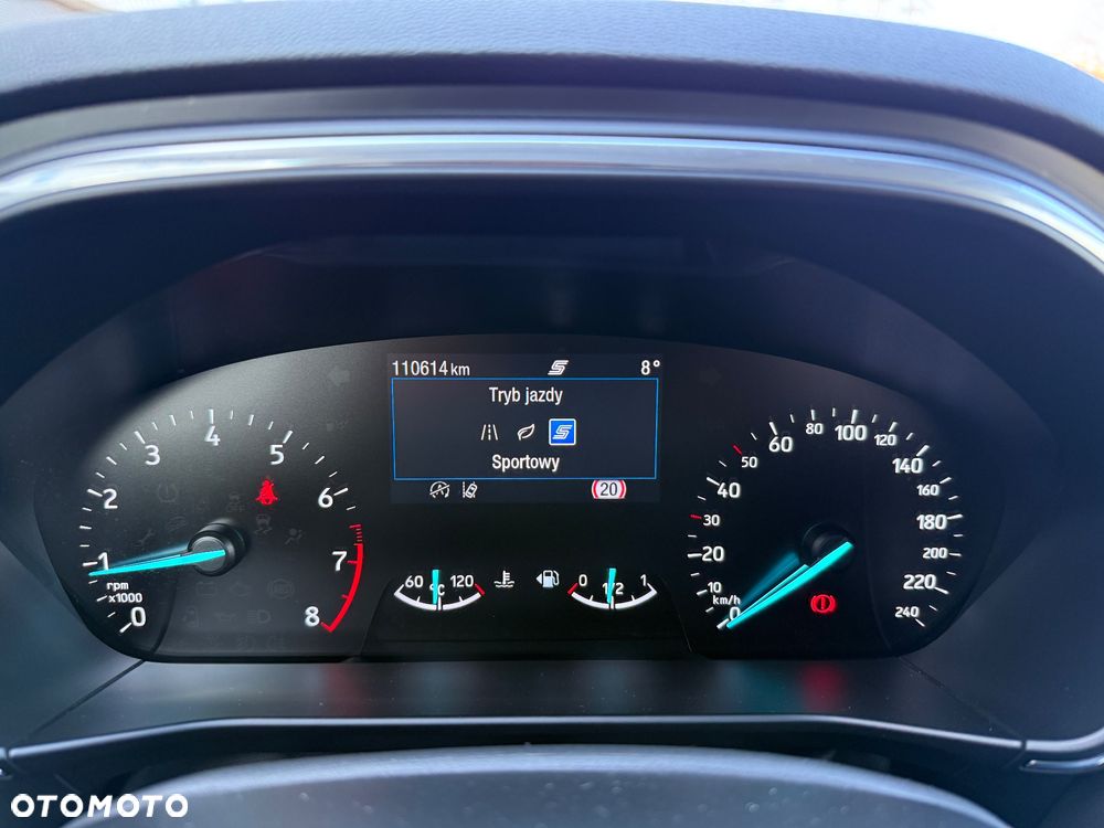 Ford Focus SW 1.0 EcoBoost S&S TITANIUM X - 28