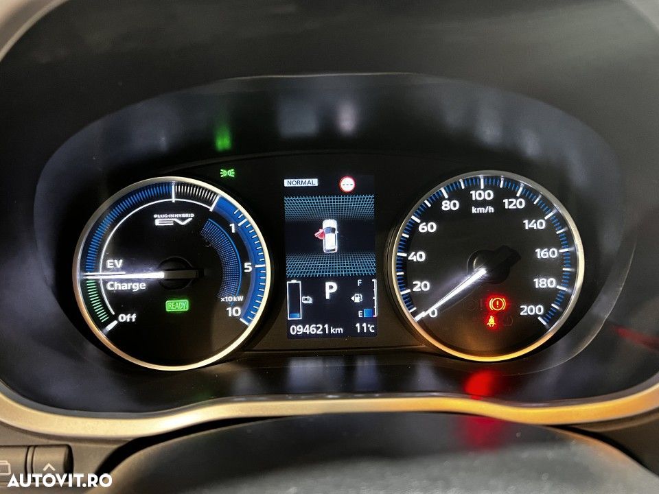 Mitsubishi Eclipse-Cross - 16