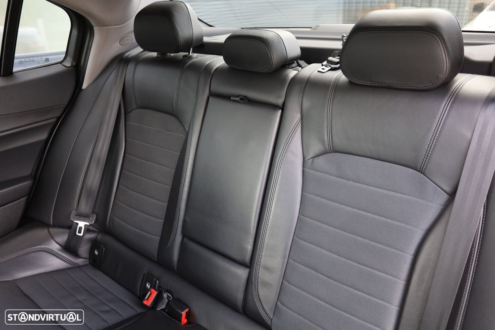 Alfa Romeo Giulia 2.2 D Super AT8 - 18