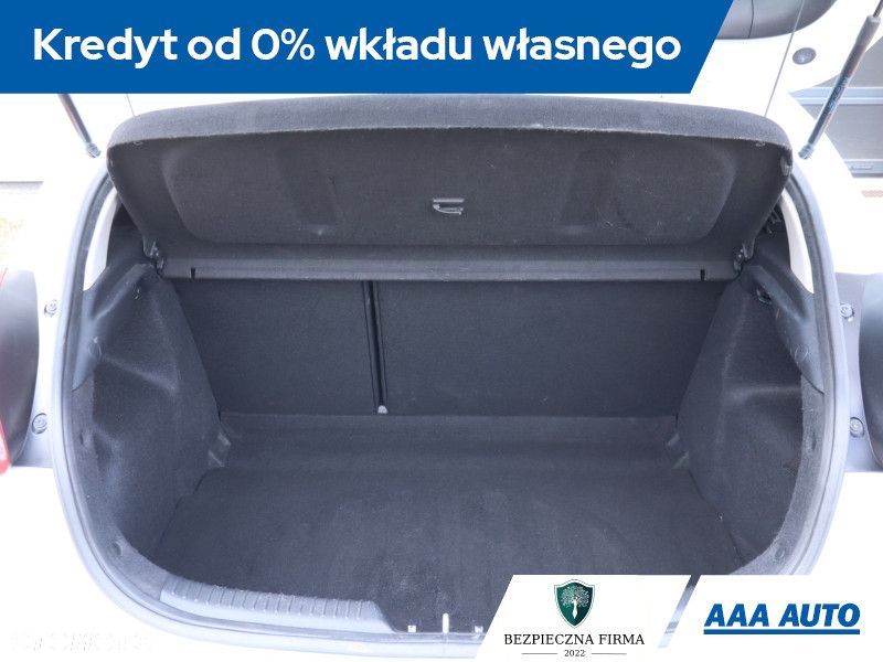 Kia Ceed - 14