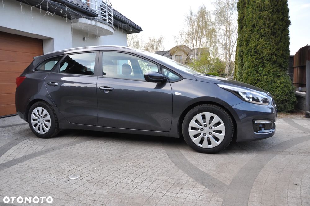 Kia Ceed 1.4 L - 19