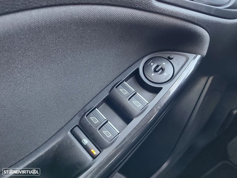 Ford Focus SW 1.0 EcoBoost Titanium - 19