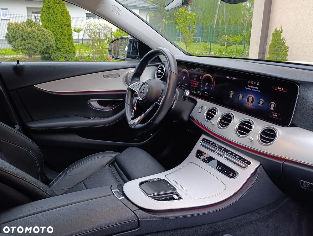Mercedes-Benz Klasa E 300 de 9G-TRONIC Avantgarde - 19