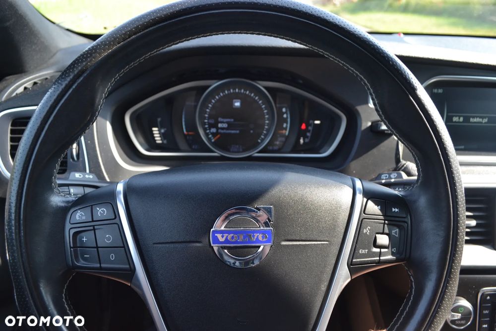 Volvo V40 T3 Drive-E R-Design Momentum - 18