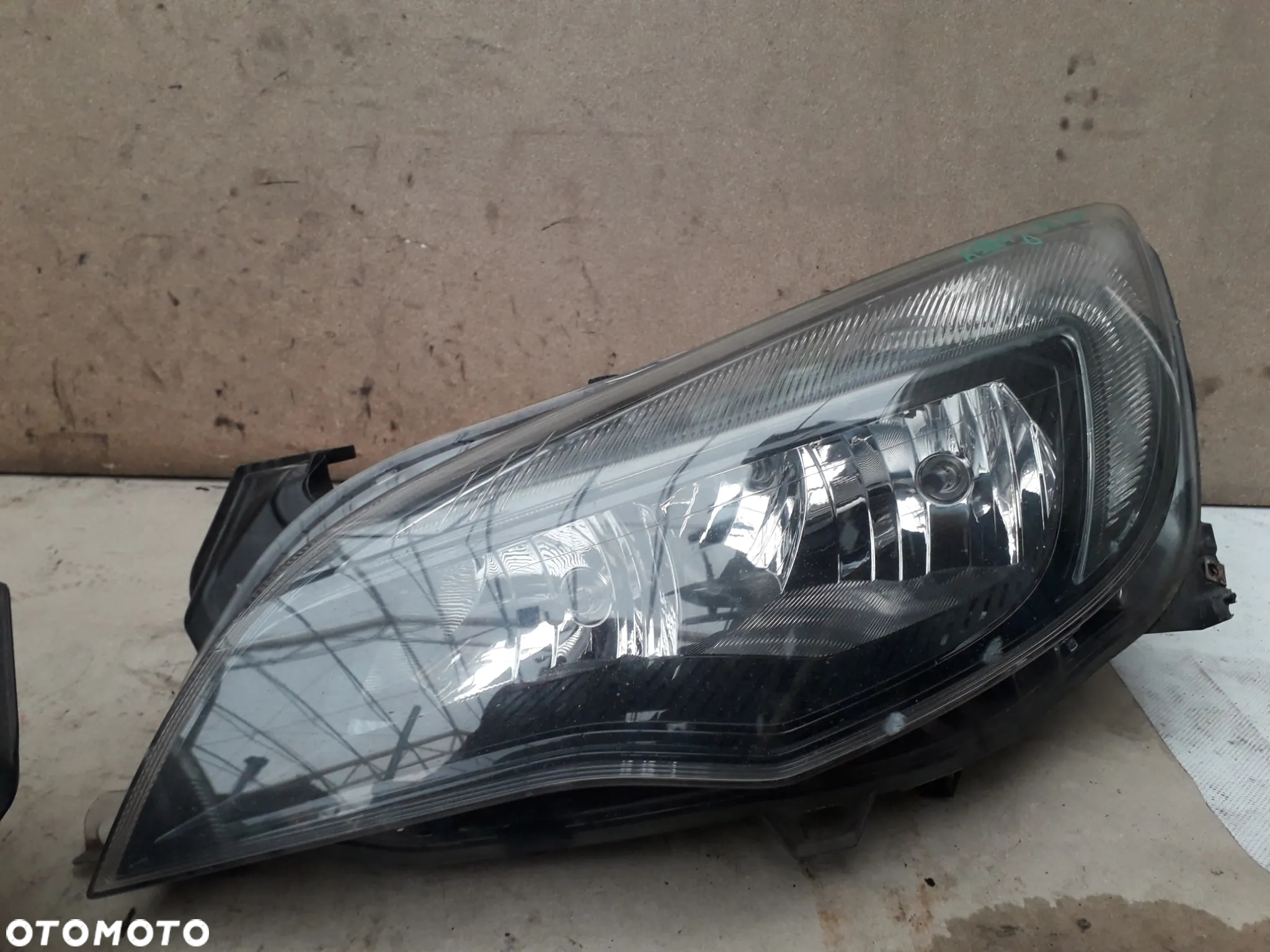 Lampy Przód Lewa Prawa Opel Astra J UK - 3