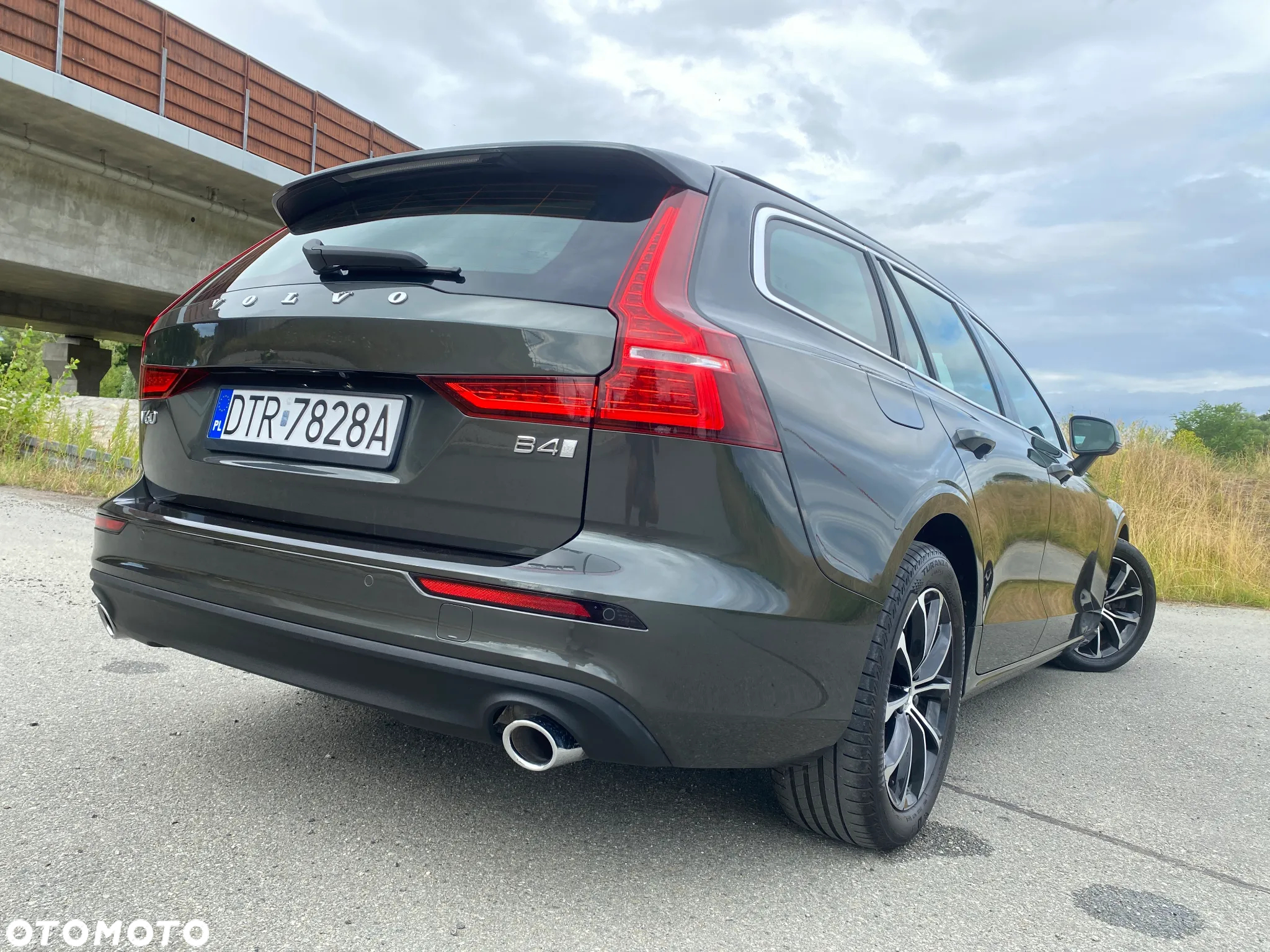 Volvo V60 B4 B Geartronic Momentum Pro - 39