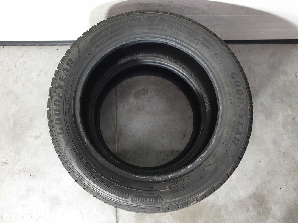 2szt. 235/55/19 105V Goodyear UG Performance + SUV 5mm 2022r [ 8370 ] - 2
