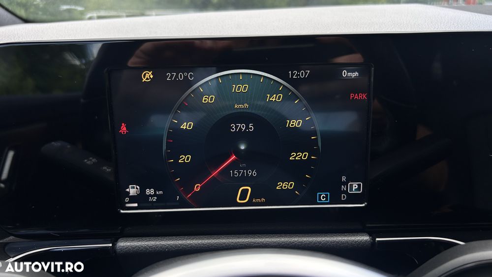 Mercedes-Benz GLA 250 8G-DCT Progressive - 24