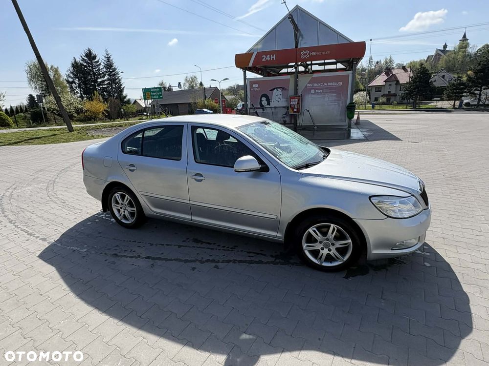 Skoda Octavia 1.6 TDI Ambiente DSG - 5