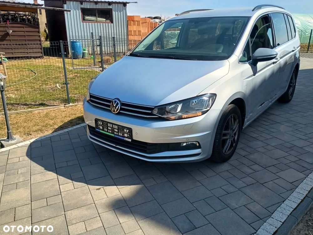 Volkswagen Touran 2.0 TDI SCR DSG Comfortline - 2