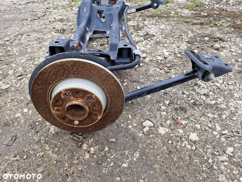 FIAT 500X 1.6 B BELKA ZAWIESZENIA TYŁ OŚ TYLNA - 5