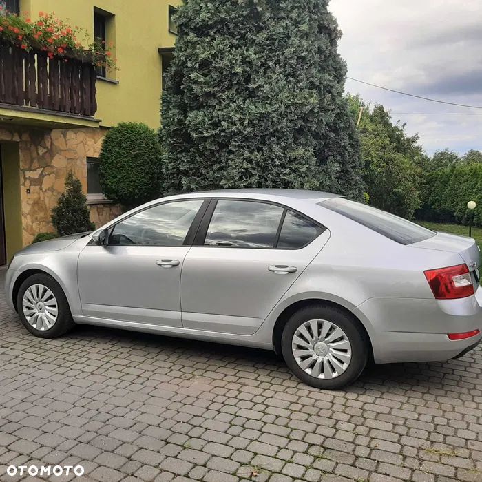 Skoda Octavia - 2