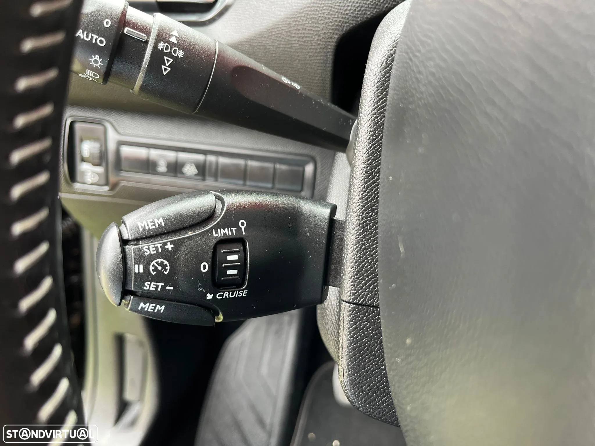 Peugeot 308 SW BlueHDi 100 Stop & Start Access - 19