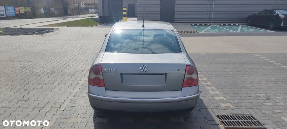 Volkswagen Passat 1.9 TDI Comfortline - 3